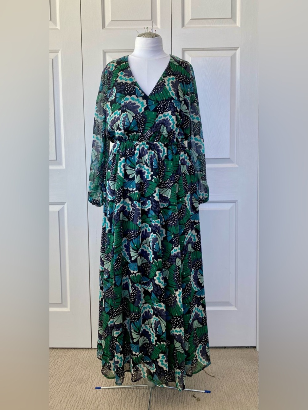 NWT Boden Green and Blue Butterfly / Floral Print Maxi Dress - Picture 4 of 9